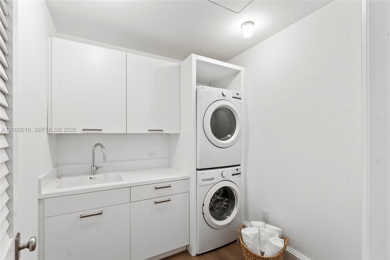 2617 Anderson Rd Coral Gables, FL 33134