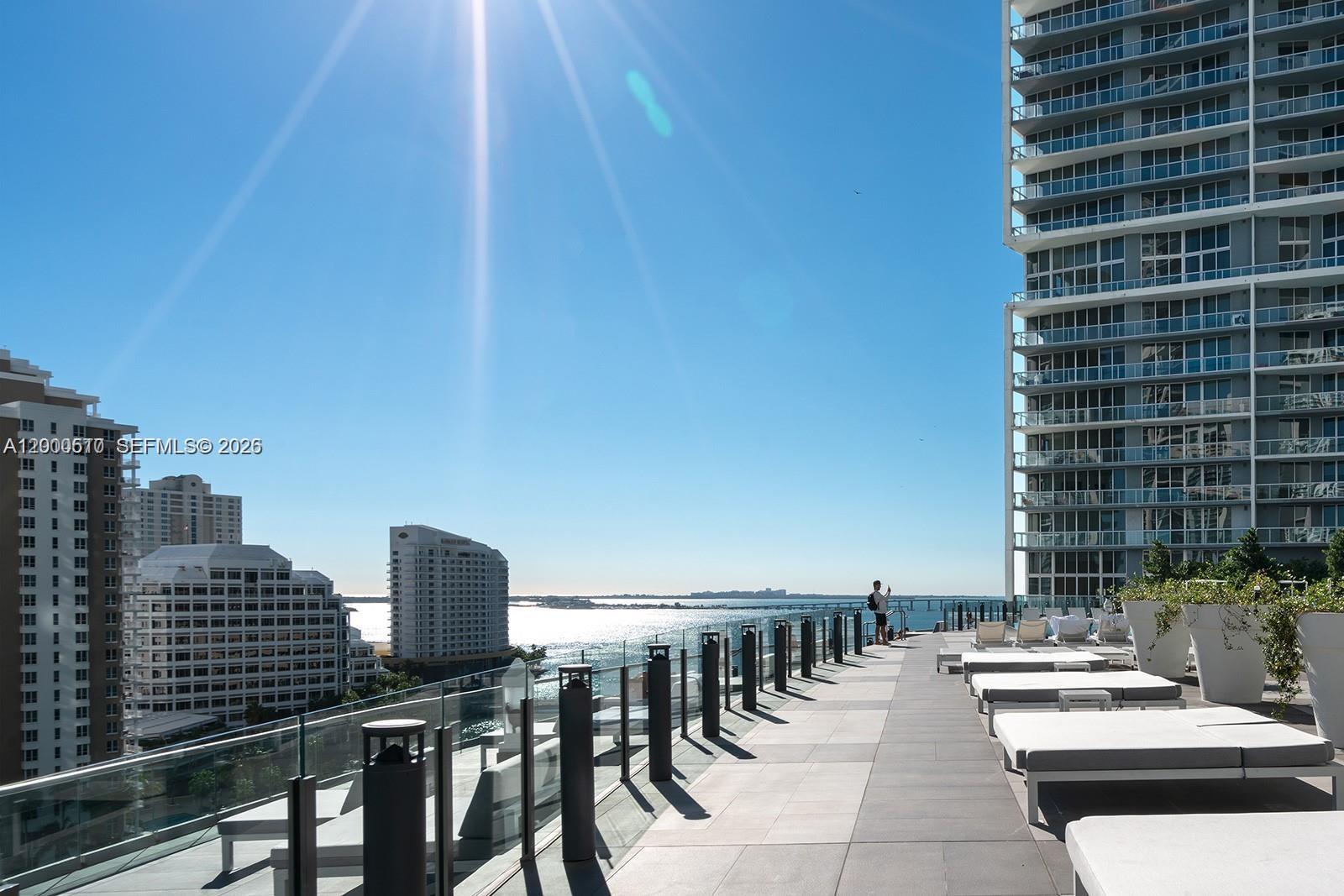 image Icon Brickell I17