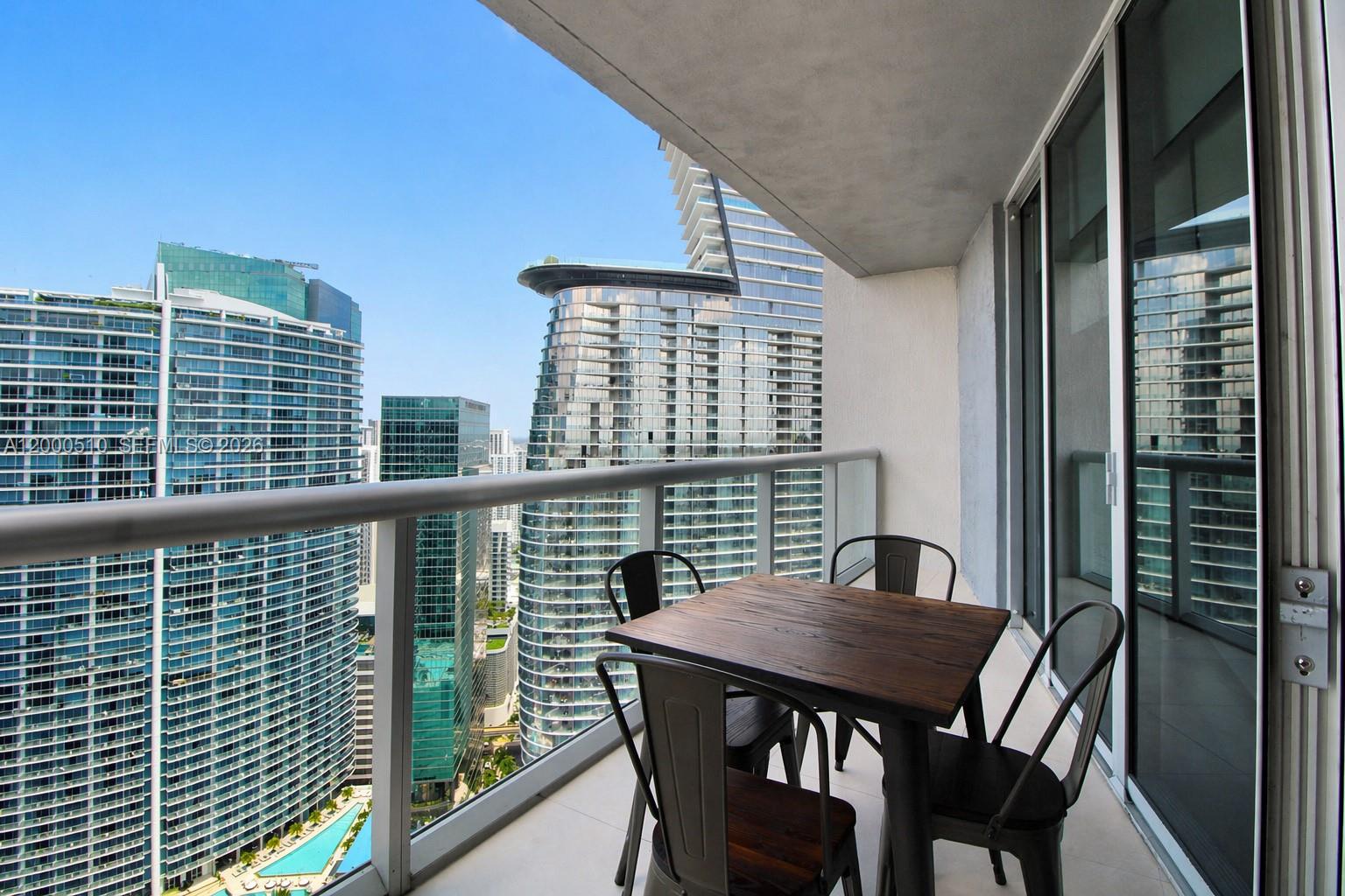 image Icon Brickell I2