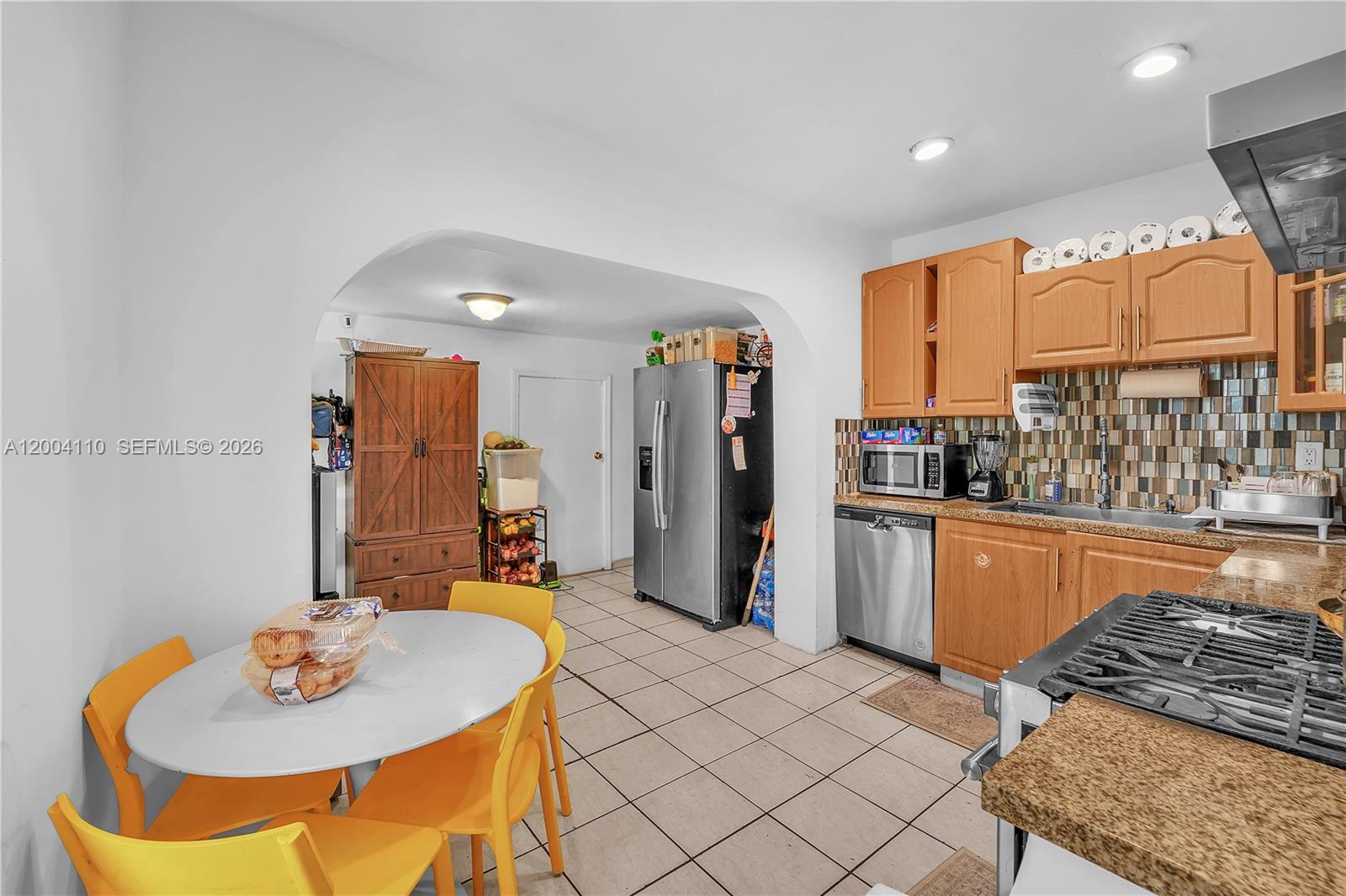 219 SW 6th Ave Miami, FL 33130