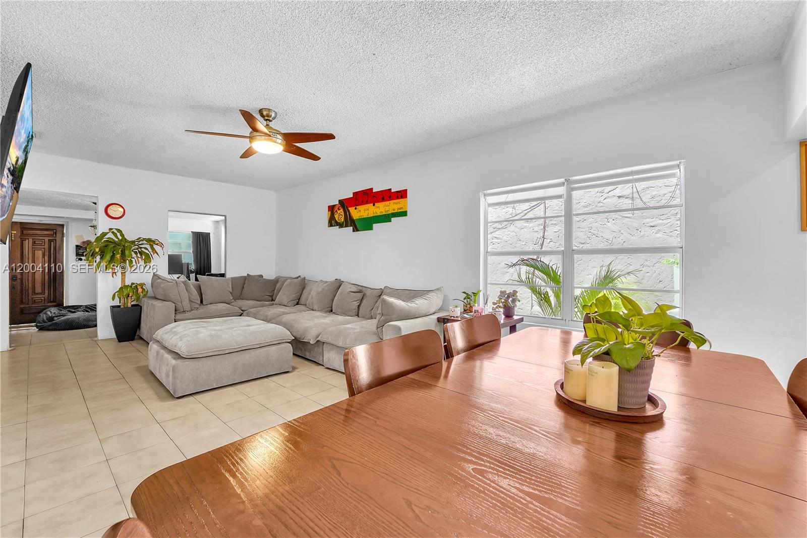 219 SW 6th Ave Miami, FL 33130