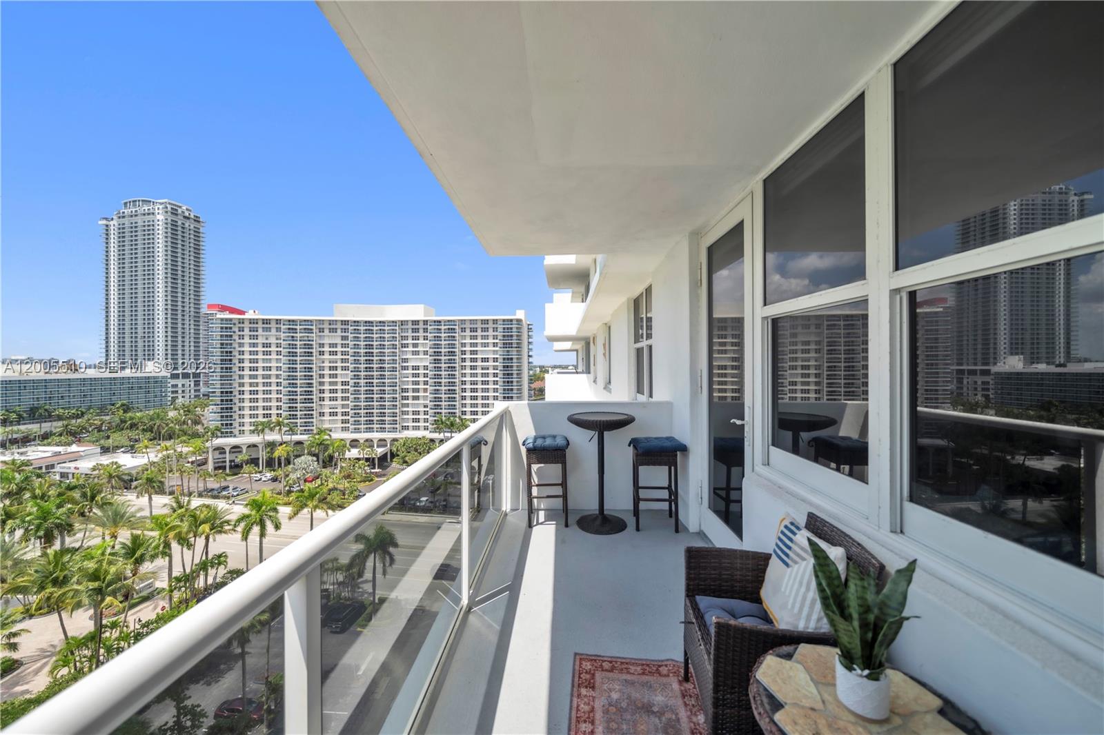 3725 S Ocean Dr #1220 Hollywood, FL 33019