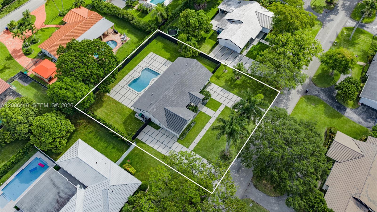 8765 SW 175th St Palmetto Bay, FL 33157