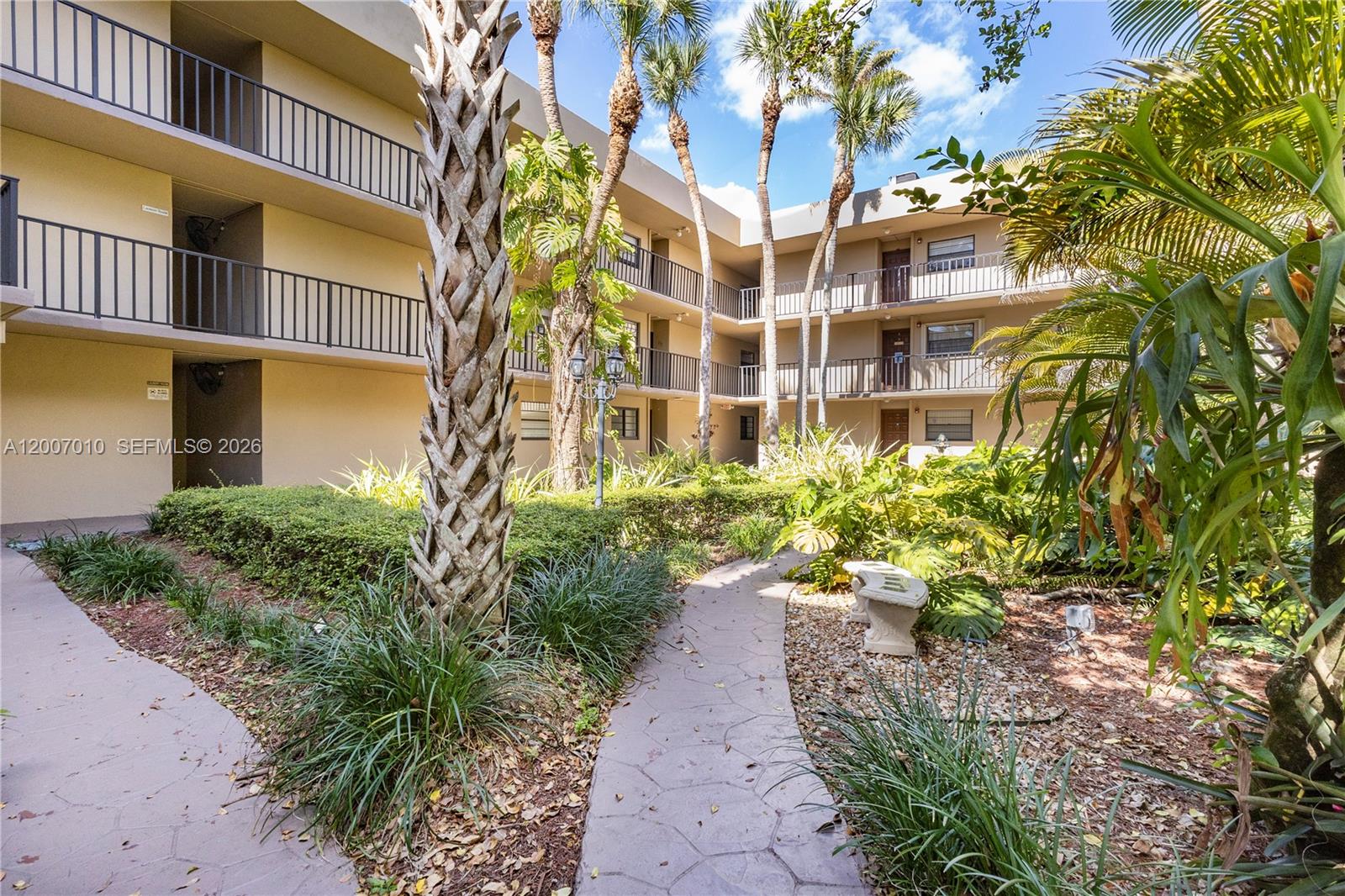 10855 SW 112th Ave #211