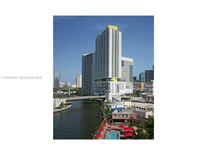 185 SW 7th St #2509
