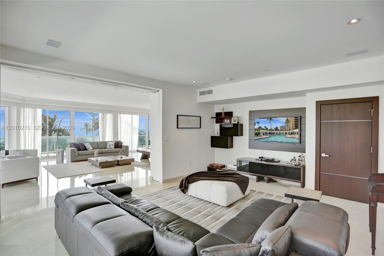 10101 Collins Ave #4E Bal Harbour, FL 33154