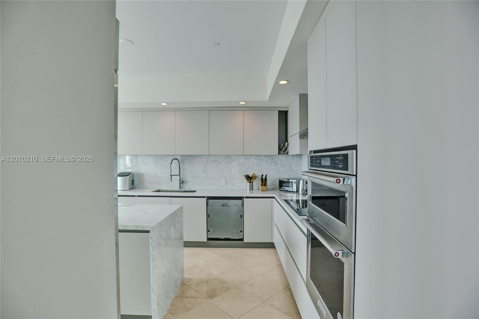 10101 Collins Ave #4E Bal Harbour, FL 33154