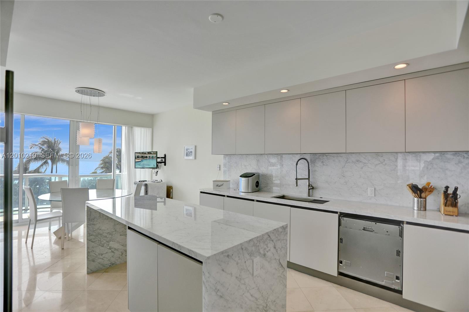 10101 Collins Ave #4E Bal Harbour, FL 33154