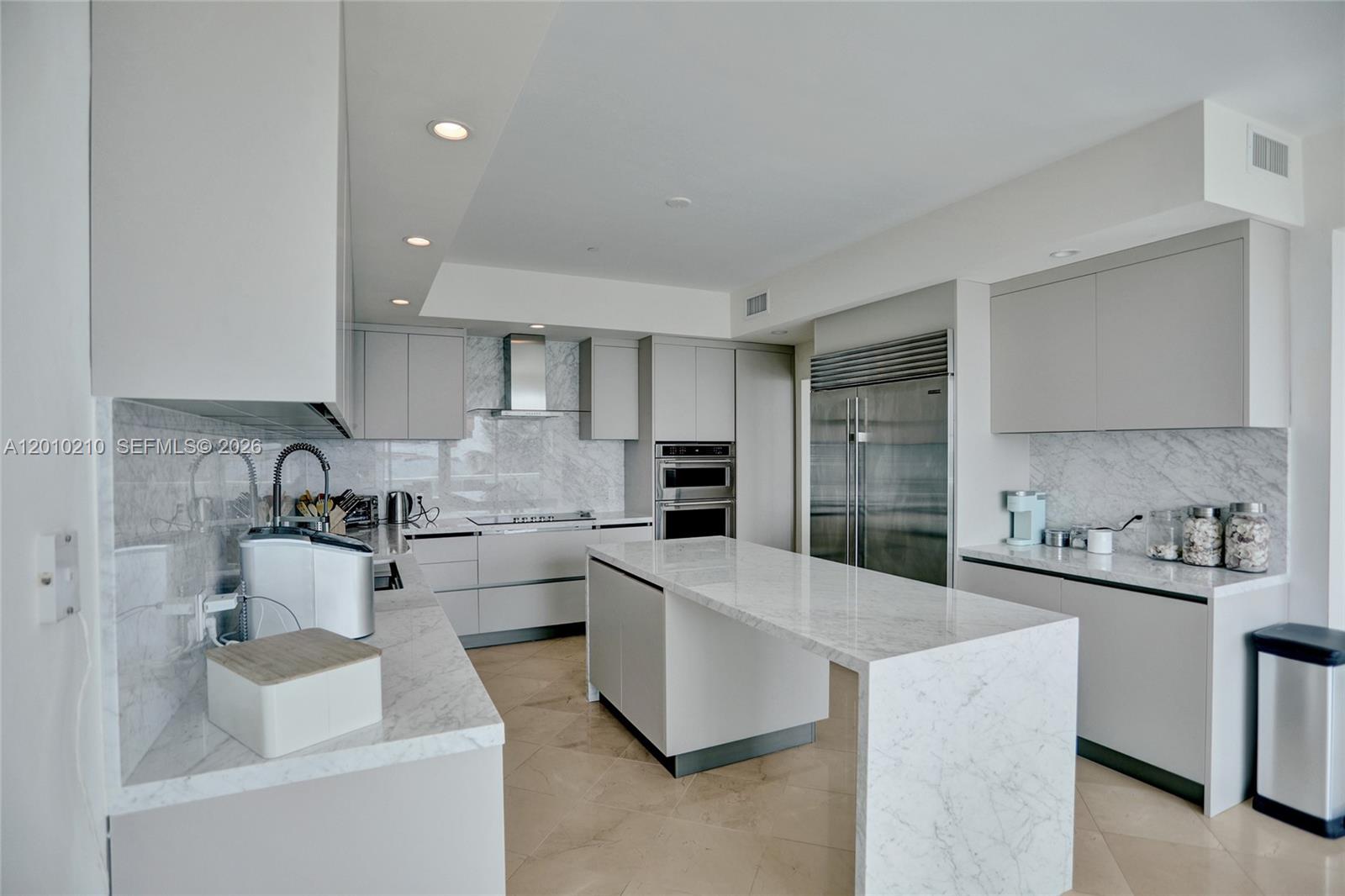 10101 Collins Ave #4E Bal Harbour, FL 33154