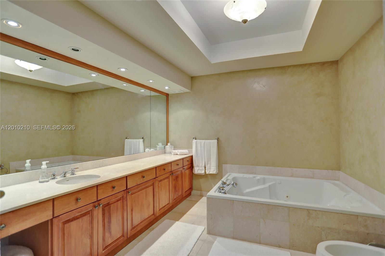 10101 Collins Ave #4E Bal Harbour, FL 33154