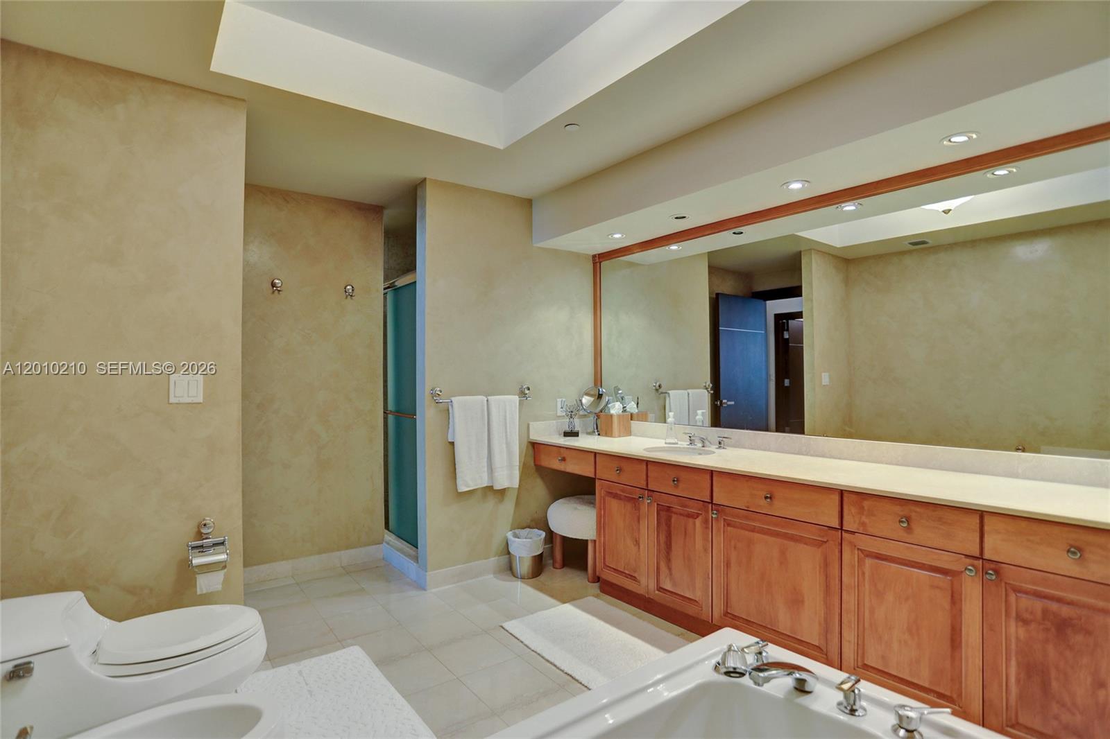 10101 Collins Ave #4E Bal Harbour, FL 33154