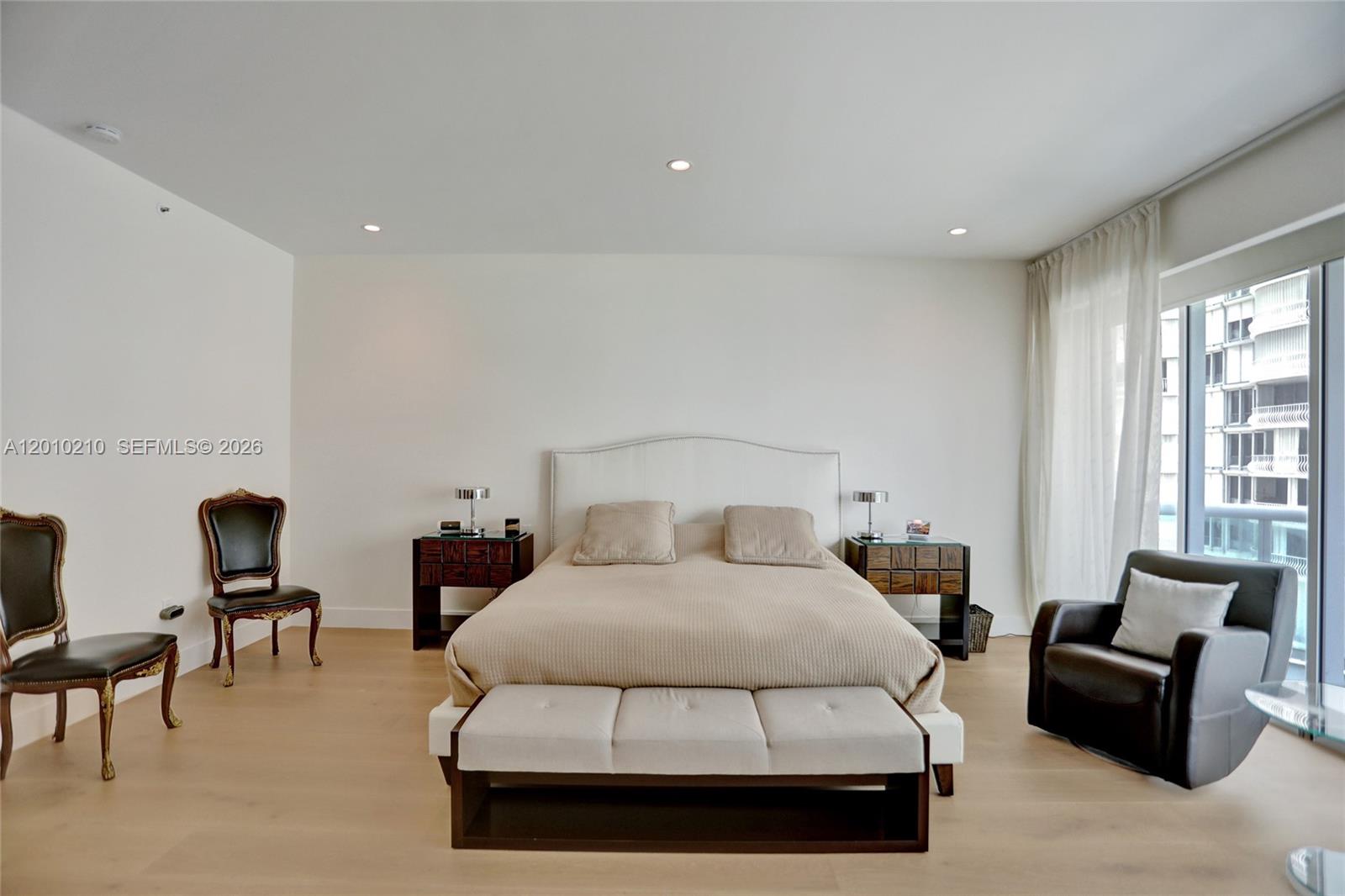 10101 Collins Ave #4E Bal Harbour, FL 33154