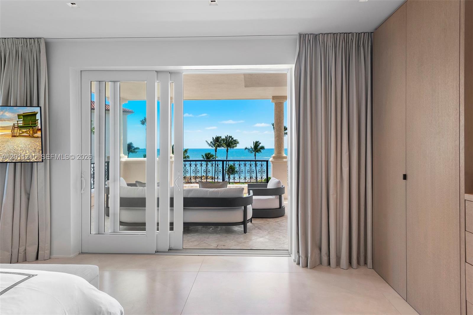 19242 Fisher Is Dr #19242 Miami Beach, FL 33109
