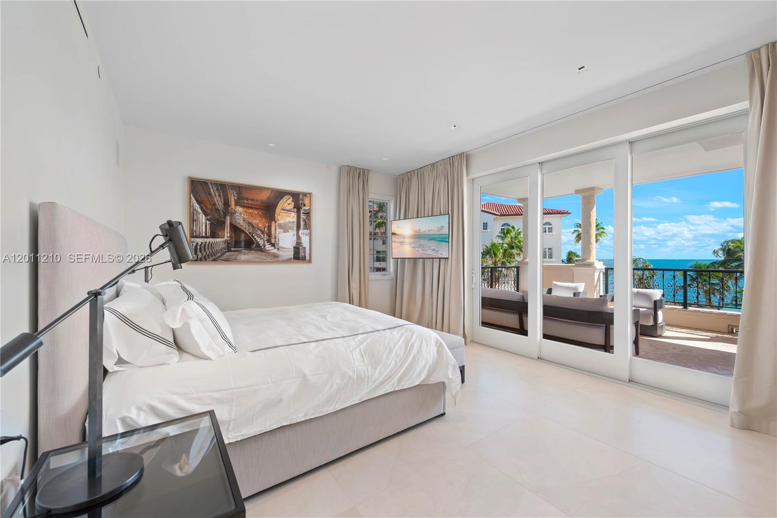 19242 Fisher Is Dr #19242 Miami Beach, FL 33109