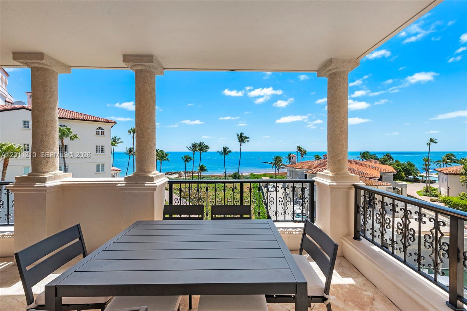 19242 Fisher Is Dr #19242 Miami Beach, FL 33109