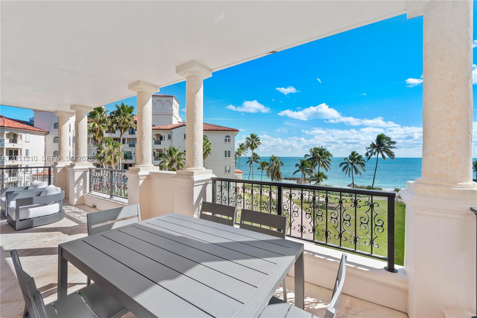 19242 Fisher Is Dr #19242 Miami Beach, FL 33109