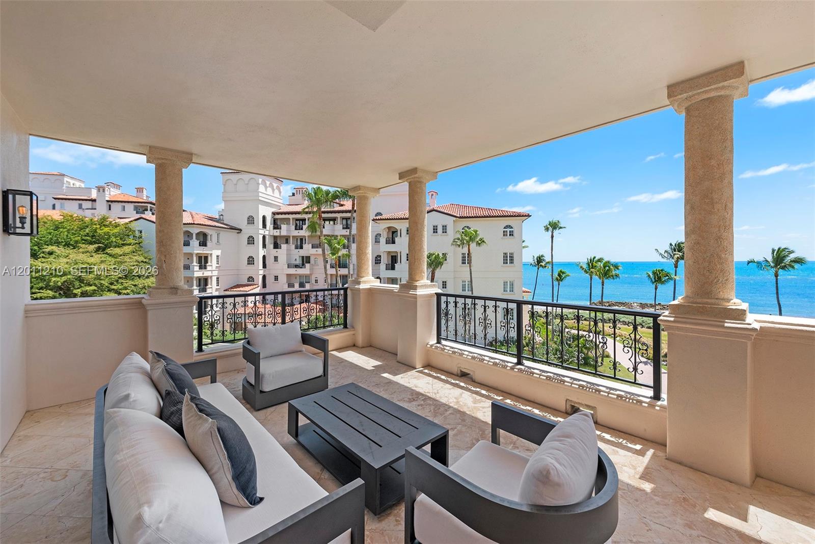 19242 Fisher Is Dr #19242 Miami Beach, FL 33109