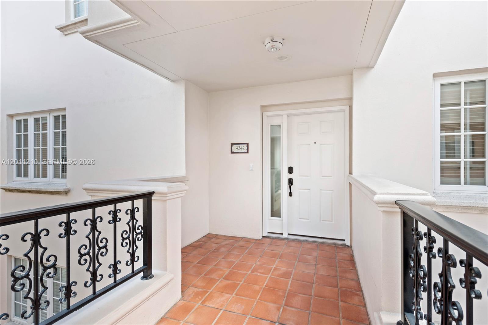 19242 Fisher Is Dr #19242 Miami Beach, FL 33109