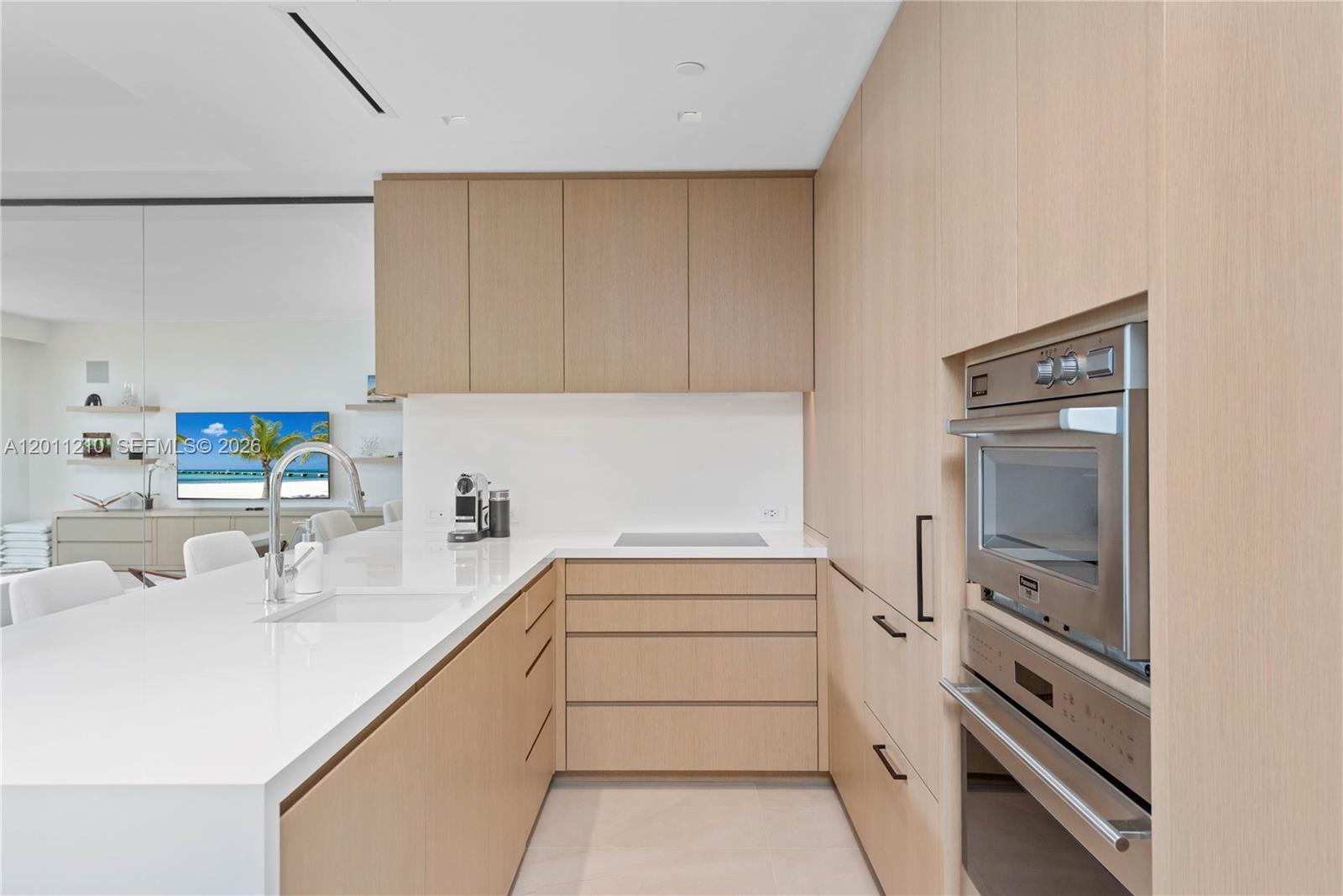 19242 Fisher Is Dr #19242 Miami Beach, FL 33109