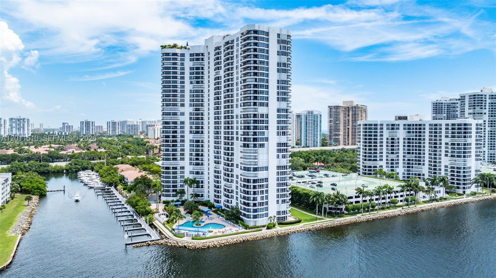 3530 Mystic Pointe Dr #214 Aventura, FL 33180
