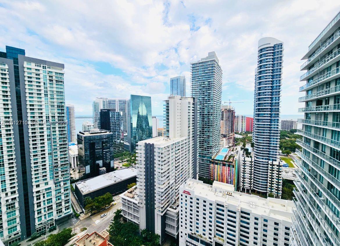image Axis on Brickell North12