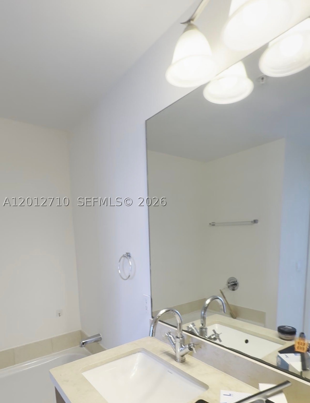image Axis on Brickell North21