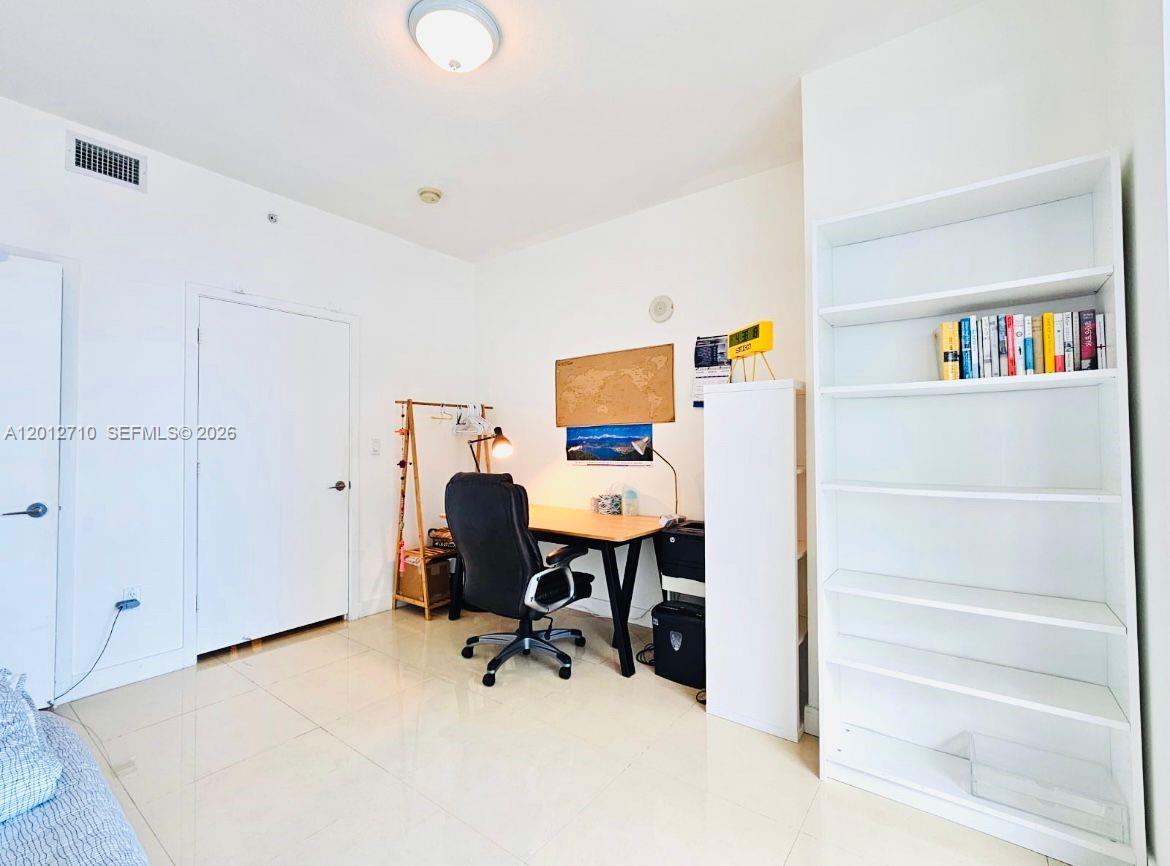 image Axis on Brickell North3