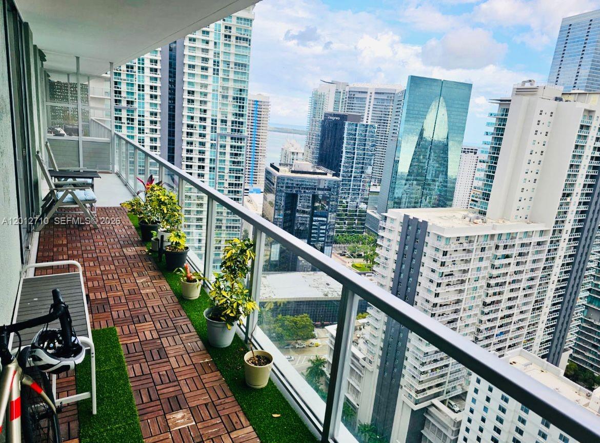 image Axis on Brickell North5