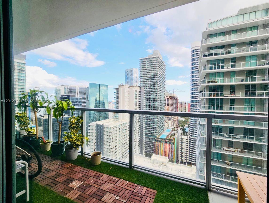 image Axis on Brickell North8