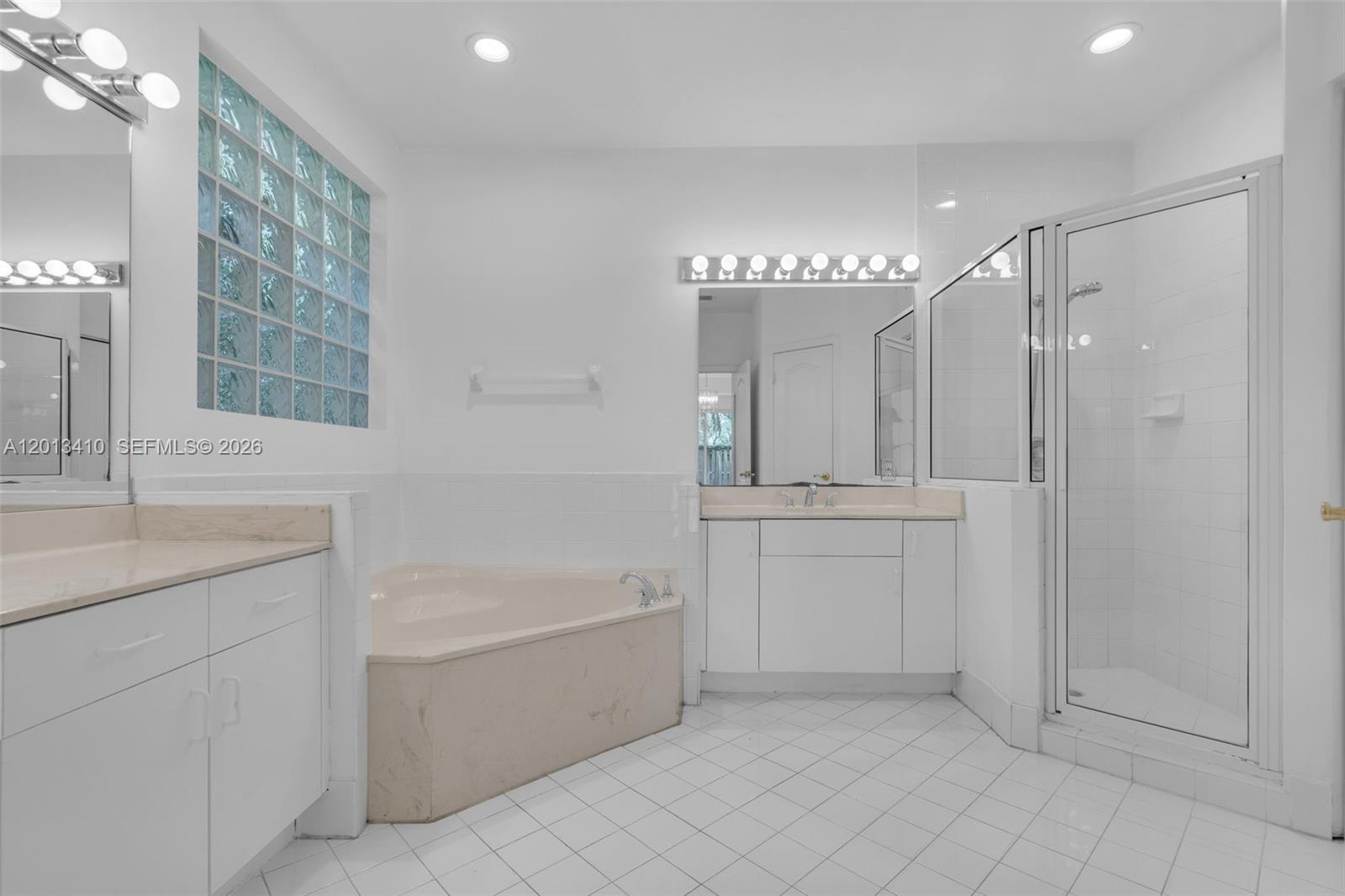 9803 NW 32nd St Doral, FL 33172