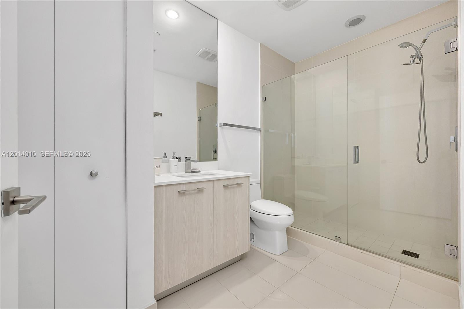 55 SW 9th St #4208 Miami, FL 33130