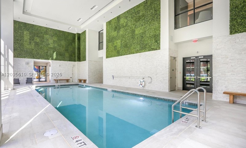 1010 Brickell Ave #2810 Miami, FL 33131
