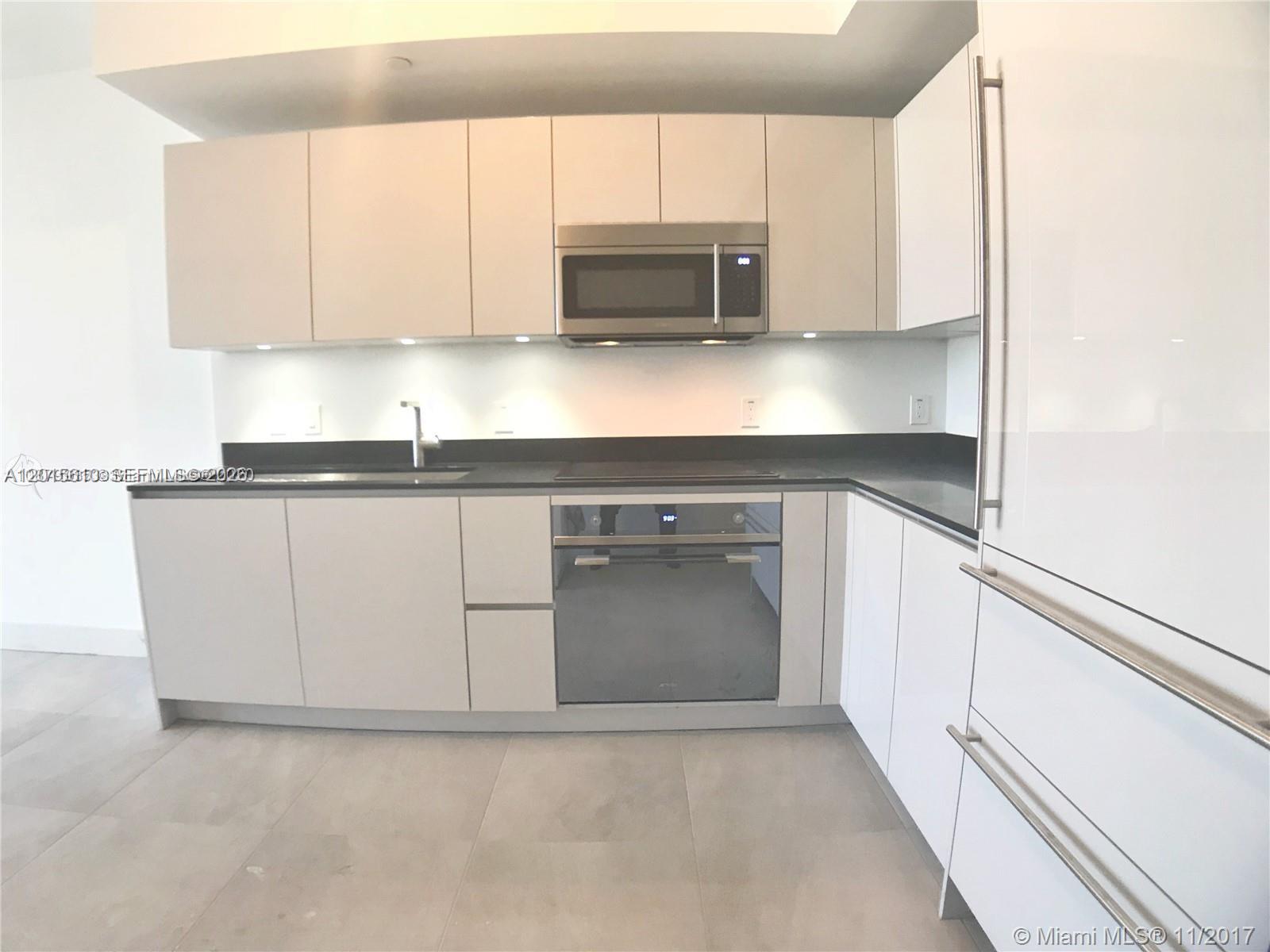 1010 Brickell Ave #2810 Miami, FL 33131