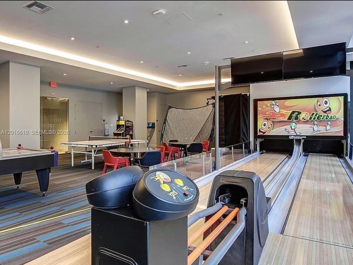 1010 Brickell #2810 Miami, FL 33131