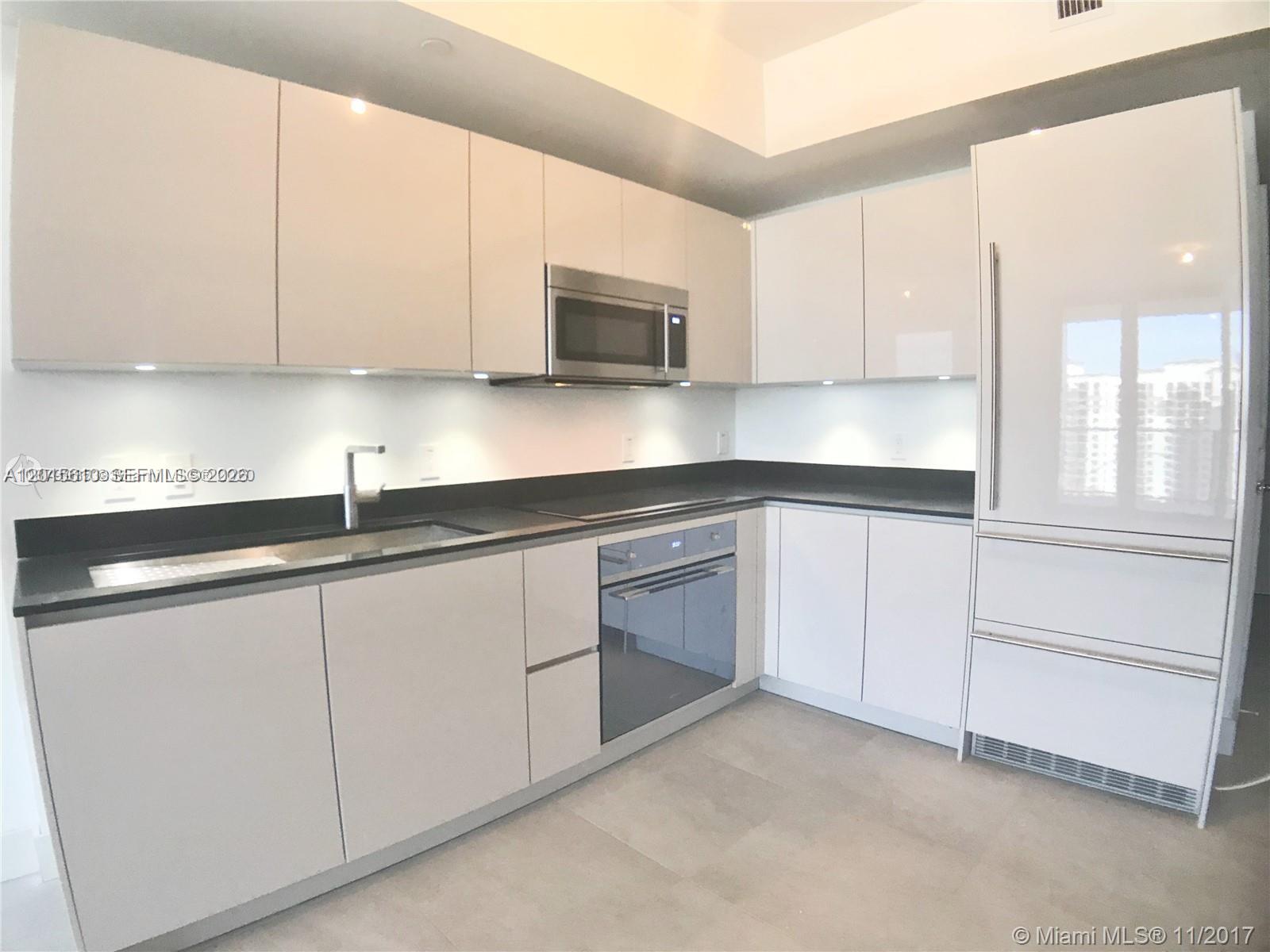1010 Brickell Ave #2810 Miami, FL 33131