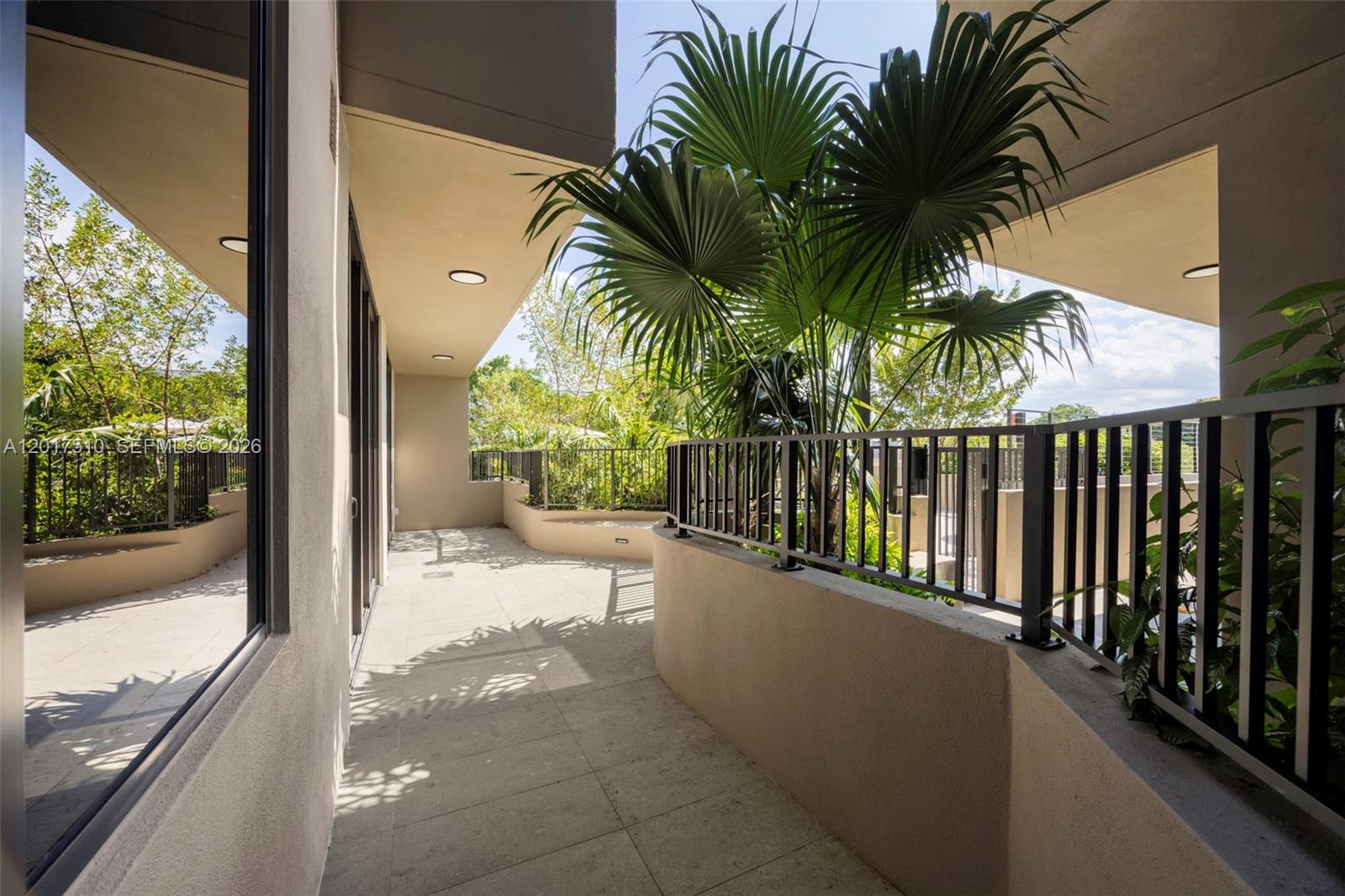 3034 Oak Ave #203 Coconut Grove, FL 33133