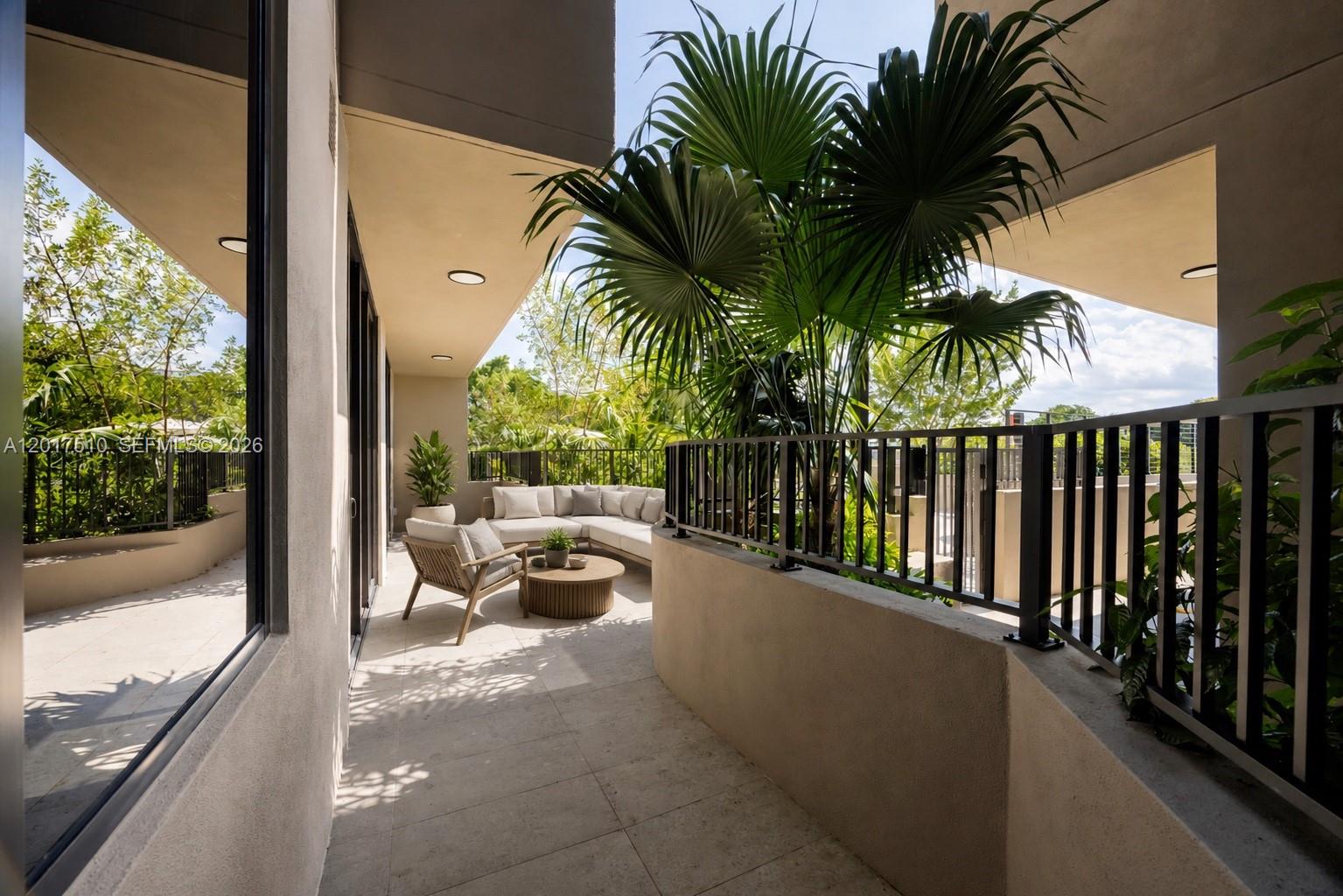 3034 Oak Ave #203 Coconut Grove, FL 33133