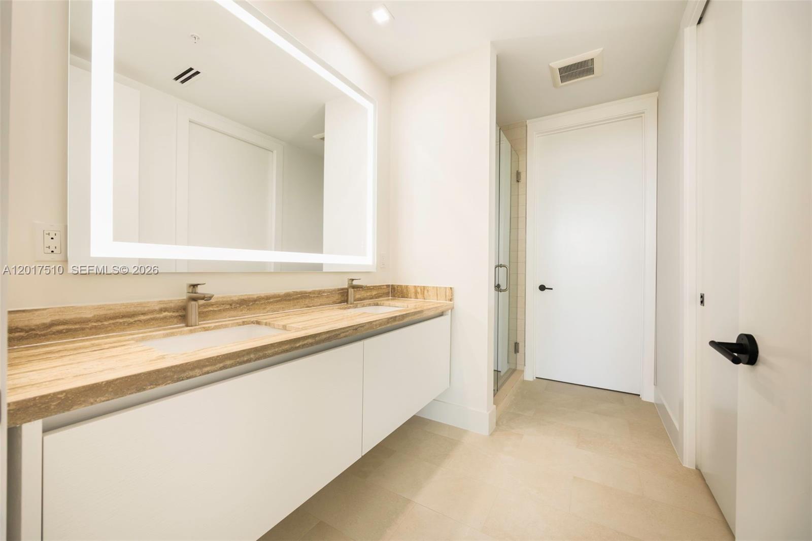 3034 Oak Ave #203 Coconut Grove, FL 33133