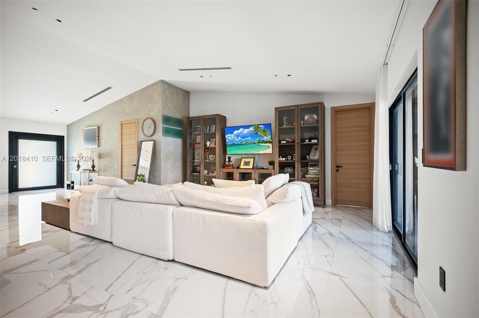 16431 NE 34th Ave North Miami Beach, FL 33160
