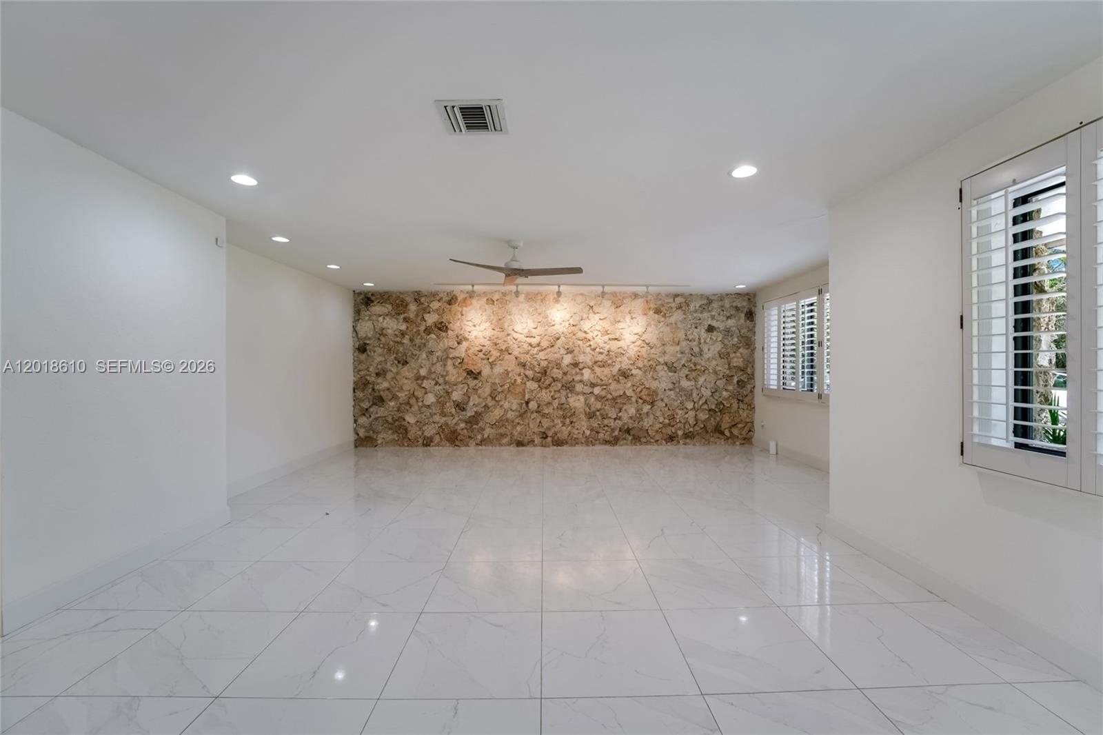 7220 SW 69th Ct Miami, FL 33143