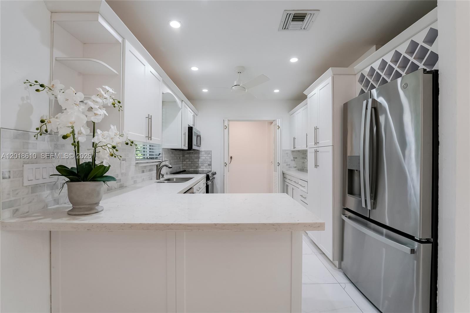 7220 SW 69th Ct Miami, FL 33143