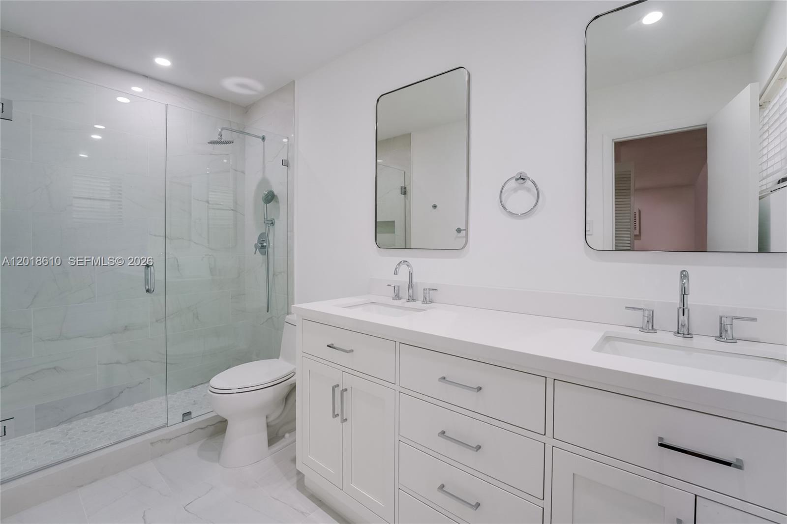 7220 SW 69th Ct Miami, FL 33143