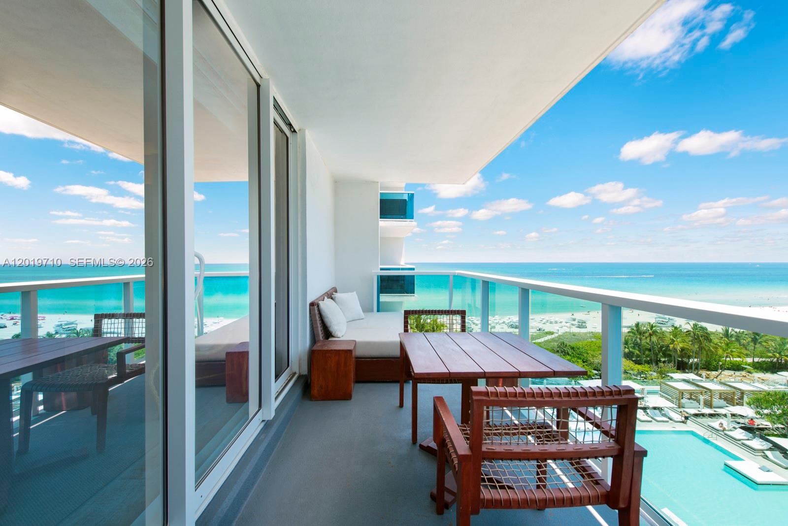 102 24th St #1012 Miami Beach, FL 33139