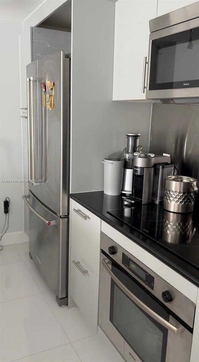 50 Biscayne Blvd #2501 Miami, FL 33132