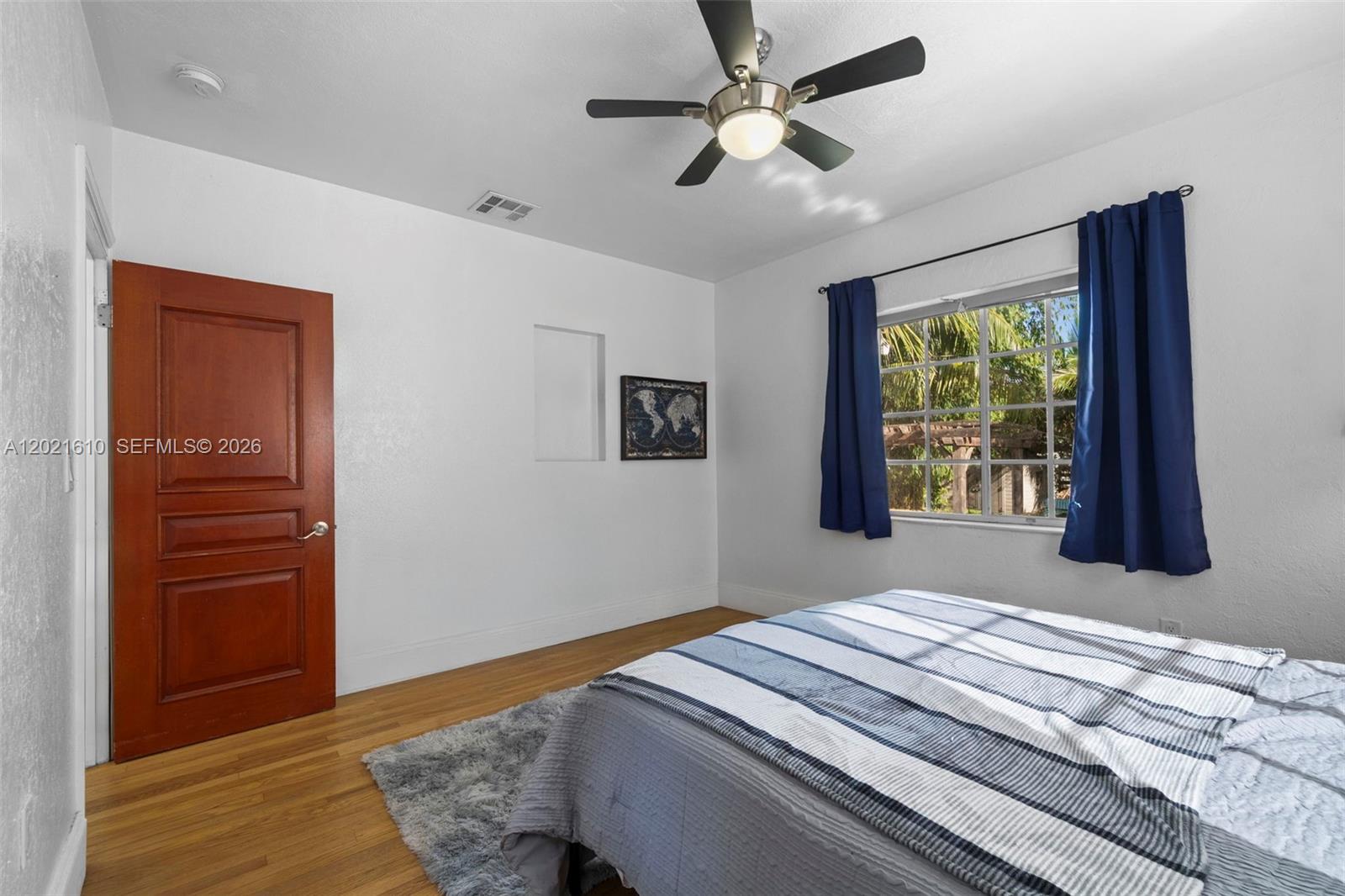 555 NE 73rd St Miami, FL 33138