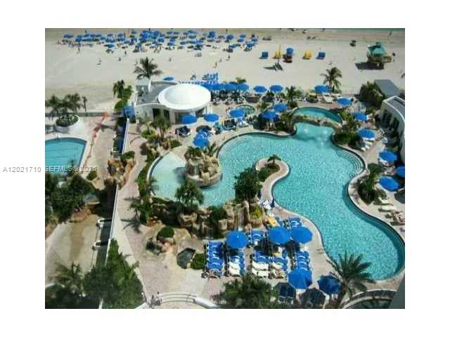 18001 Collins Ave #605