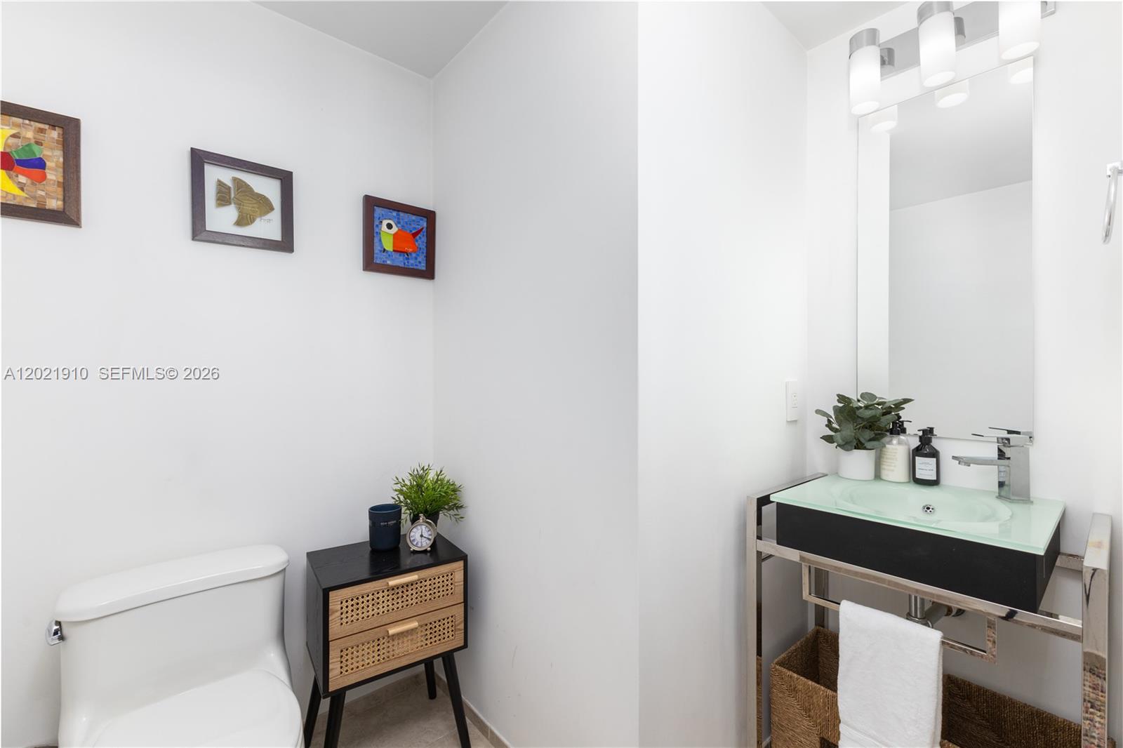 60 SW 13th St #4613 Miami, FL 33130