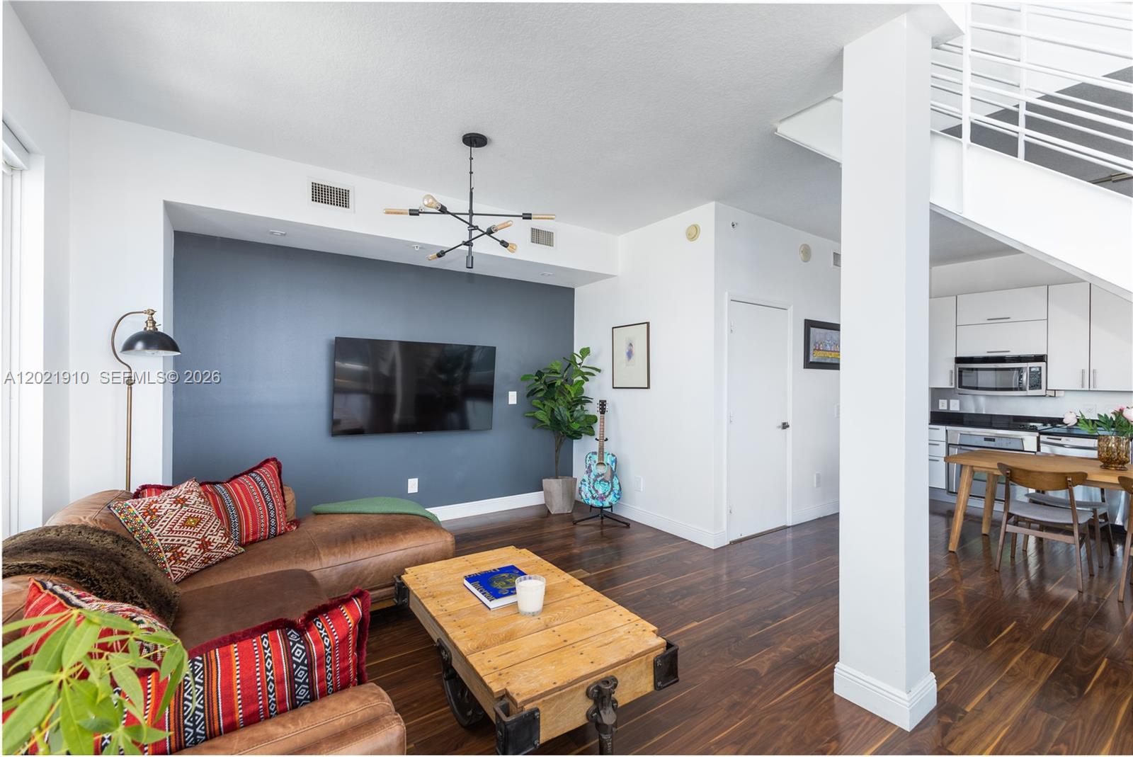 60 SW 13th St #4613 Miami, FL 33130