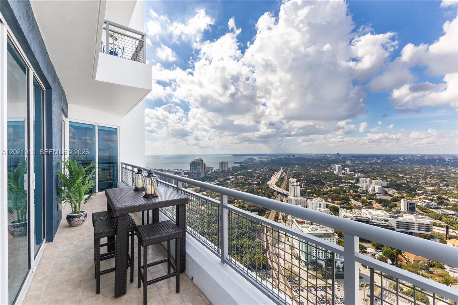 60 SW 13th St #4613 Miami, FL 33130