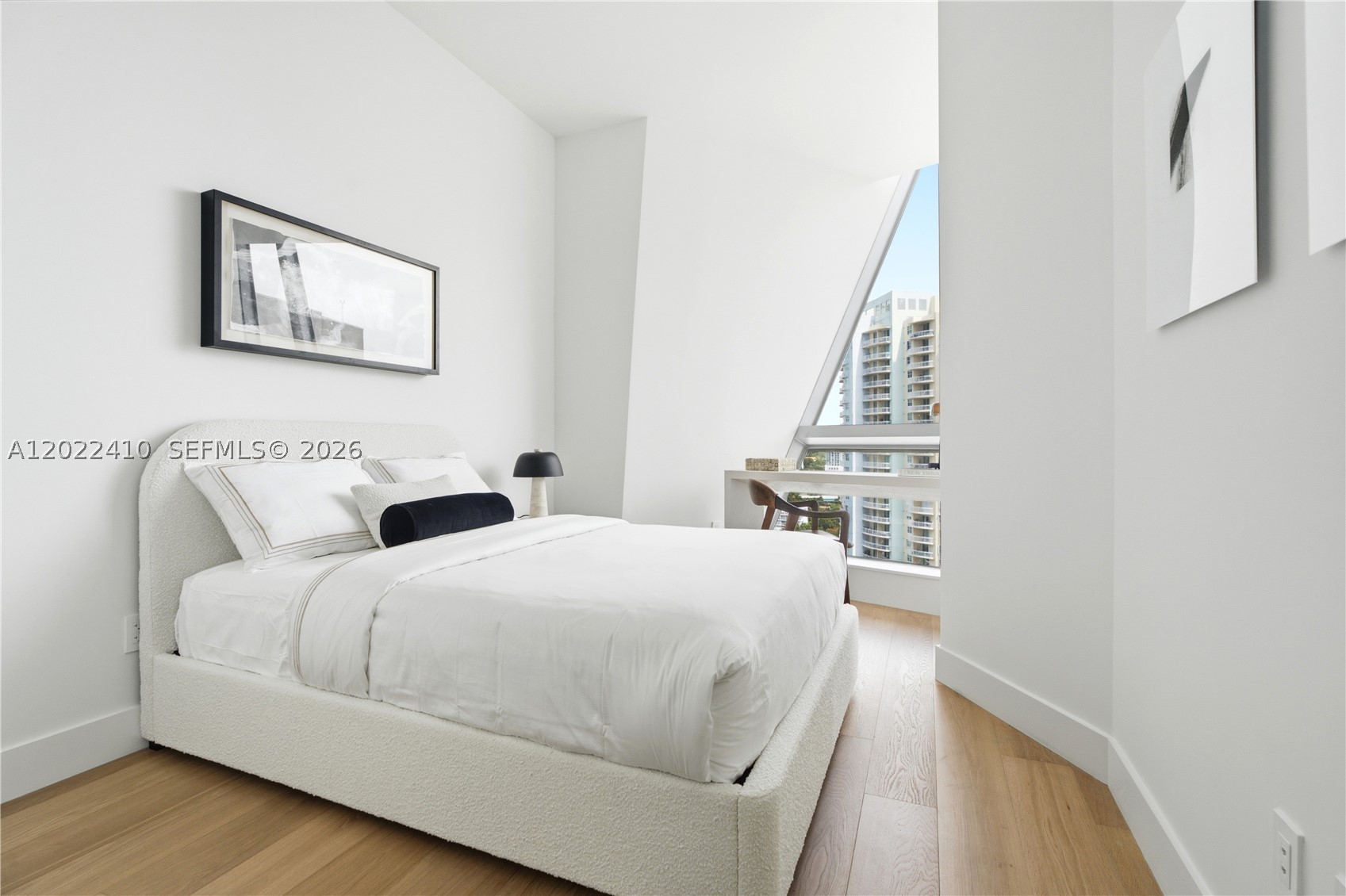 image Una Residences11